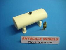 oo gauge model railway oval fuel storage tank on concrete blocks          0130