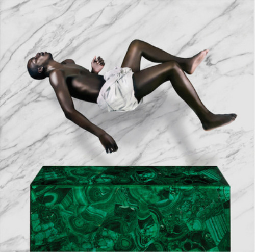 Petite noir vie est - petite, la