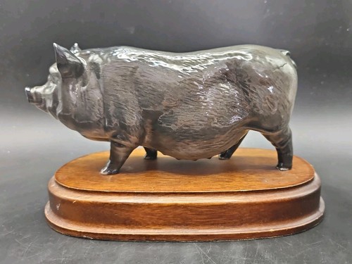 Royal doulton vietnamese pig - doulton,