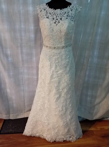 Wedding dress size ivory - wedding,
