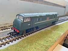 HORNBY R3068 CLASS 42 WARSHIP