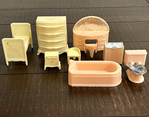 Vintage plasco dollhouse - plasco,