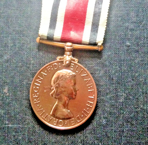 Vintage qeii medal faithful - qeii,