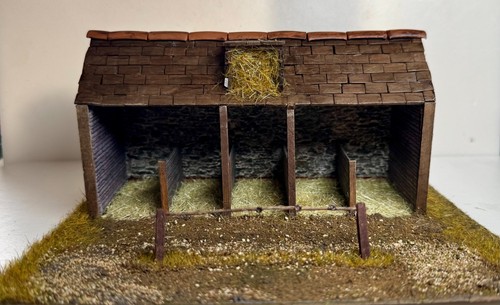 Handmade 28mm medieval stable - 28mm,