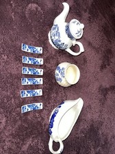 China/Willow Pattern  Tea Pot Sugar Gravy Boat Set Of 6 Chop Stick Rest