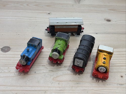 Thomas ertl metal train bundle - train,