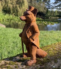 LARGE METAL RUSTY CAST IRON MR