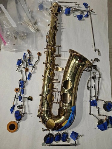 Selmer bundy alto saxophone - ll,