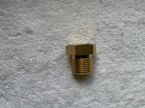 Retaining nut gas - nut, 18/90