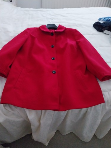 Red length coat - 3/4, size