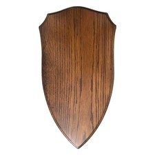 <p>BushWear Solid Oak Stag Shield &ndash; 9" x 16.5" Small Hardwood Tr