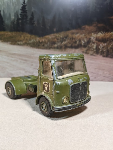 Vintage dinky toys aec - dinky,