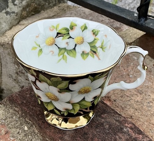 Royal albert provincial - royal,