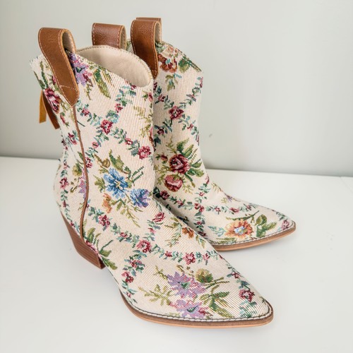 Oasis society floral - oasis,