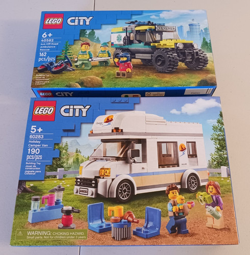 Lego city sets - 60283, holiday