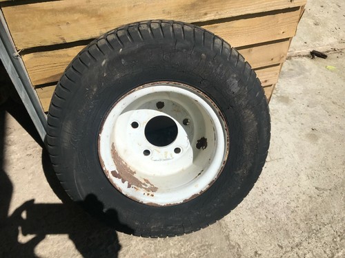 Rear wheel and tyre x - and,