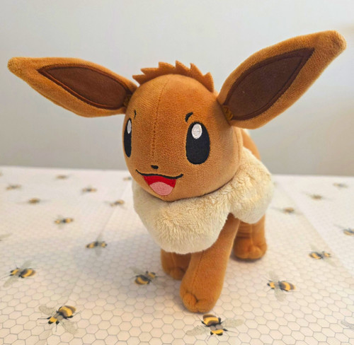 Pokémon eevee plush stuffed - pokémon,