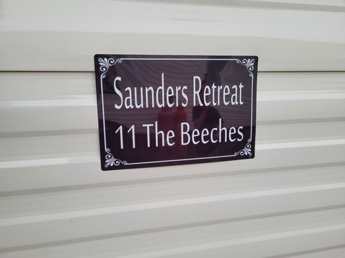 Saunders retreat caravan - saunders, to