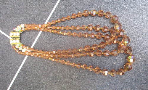 Lovely true vintage strand - lovely,