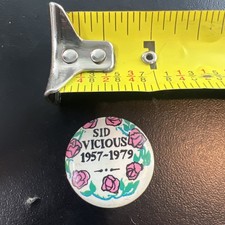 SID VICIOUS RIP 1957-1979 Pin