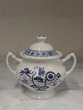 VINTAGE BLUE NORDIC J & G MEAKIN CLASSIC WHITE TWIN HANDLED SUGAR BOWL,WITH LID