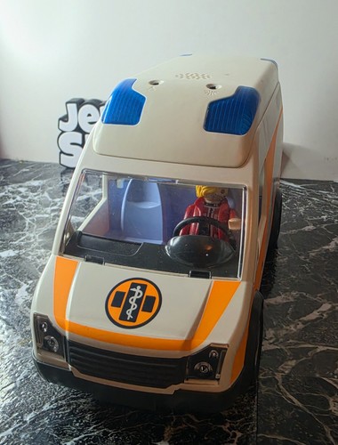 Playmobil ambulance vehicle - ambulance,