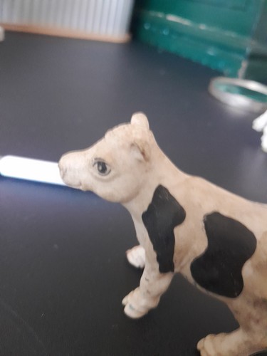 Britains cow plastic - cow.,