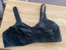 M And S Black Bra Non Wired 40 B
