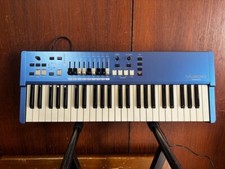 Hammond M-Solo Portable Organ - Blue w/ gig bag