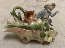 Shell shaped ceramic ornament - shaped,