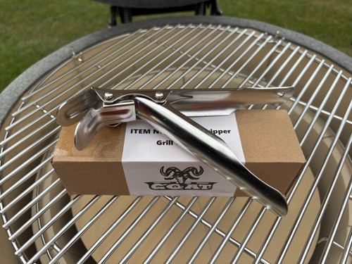 Steel grill grate grippers - grill,