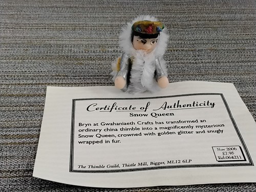 Collectable thimbles snow - collectable,