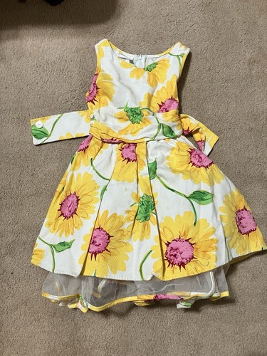 Youth girl flower - youth, dress
