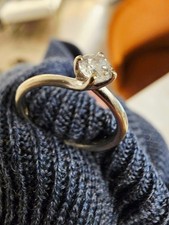 18k White Gold Engagement Ring Twist Head 0.30ct brilliant cut diamond