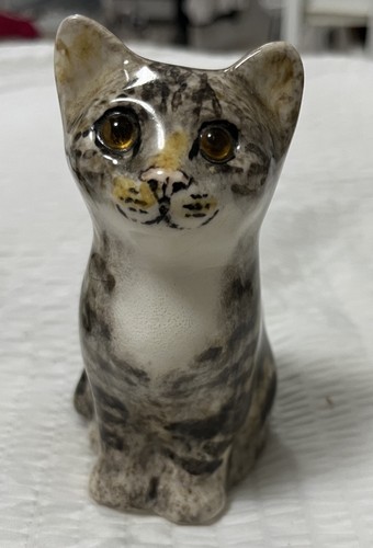 Winstanley size tabby cat - size,