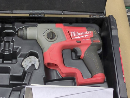 Milwaukee m12 sds - milwaukee,