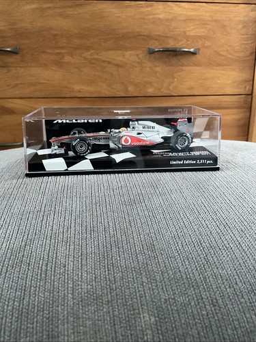 Minichamps vodafone - minichamps, 1/43
