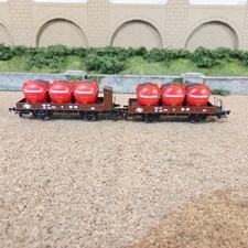 LIMA OO GAUGE   WATNEYS RED BARREL  WAGONS X 2     FREE POST
