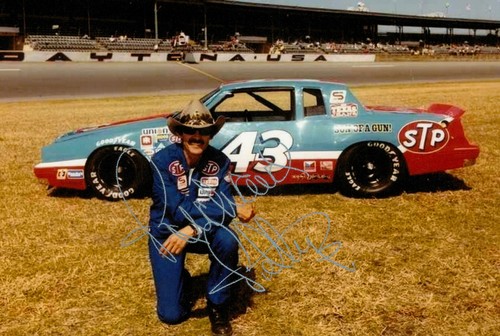Richard petty hand signed - richard, 6x4