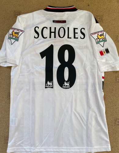 Retro united football shirt - united,