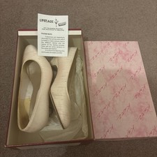 KATZ Size 3 pink silk bridal shoes 1.75" heel