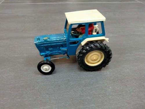 Britains 9524 ford 6600 - no.,