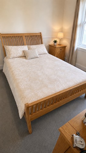 Solid oak king - solid,