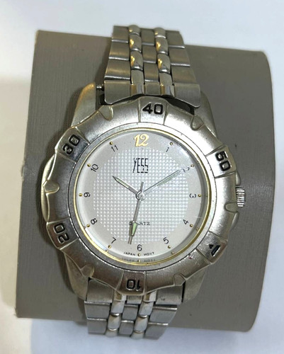 Yess watch quartz - yess,