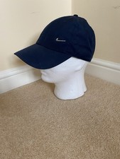 Nike Men’s S1ze Heritage 86 Cap Navy Silver Swoosh Adjustable Peaked Hat