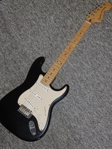 Squier fender stratocaster - squier,