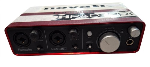 Focusrite scarlett 2i2 - -,