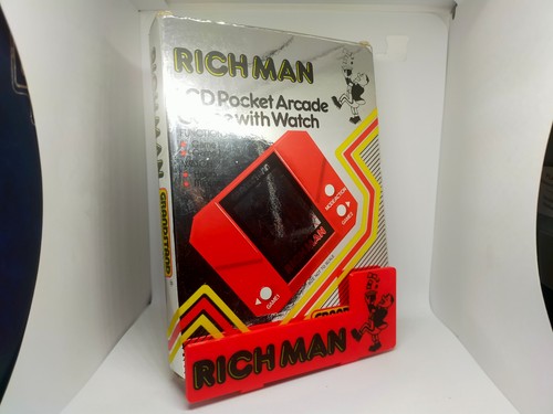 Grandstand rich man 1982 - 1982, lcd