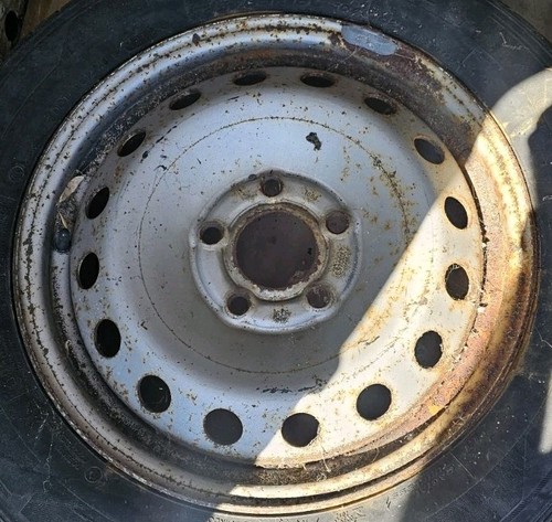 One steel wheel rim vauxhall - one,
