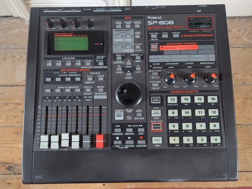 Roland 808 groove sampler - sp-808,